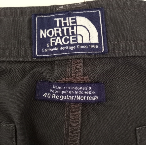 The North Face Dark Gray Cargo Shorts Mens Size 40 - Picture 13 of 14